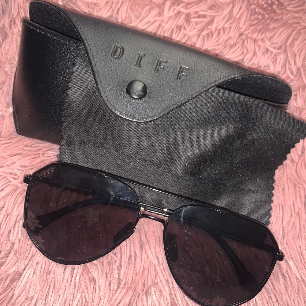 DIFF aviator black sunglasses